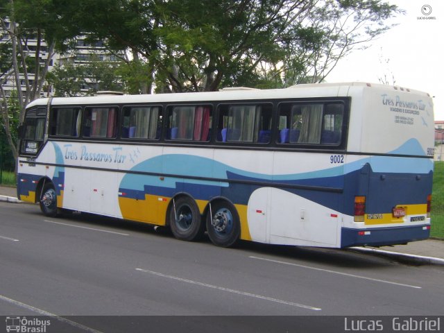 Três Pássaros Turismo 9002 na cidade de Teresina, Piauí, Brasil, por Lucas Gabriel. ID da foto: 5897720.