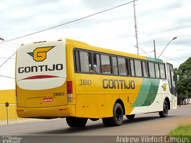 Empresa Gontijo de Transportes 3180 na cidade de Pirapora, Minas Gerais, Brasil, por Andrew Campos. Número da foto: #5906885.