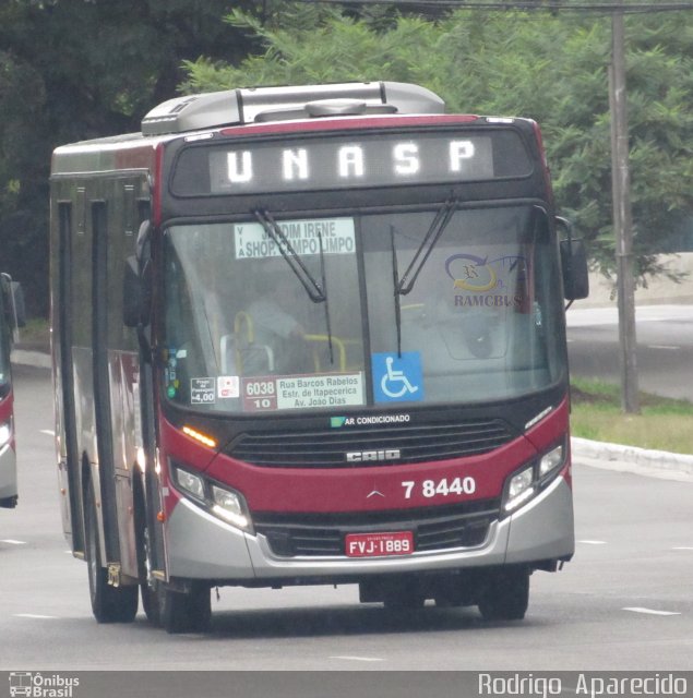 Transwolff Transportes e Turismo 7 8440 na cidade de São Paulo, São Paulo, Brasil, por Rodrigo  Aparecido. ID da foto: 5856669.