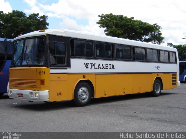 Planeta Transportes Rodoviários 1691 na cidade de Vitória, Espírito Santo, Brasil, por Helio Santos de Freitas. ID da foto: 5857079.