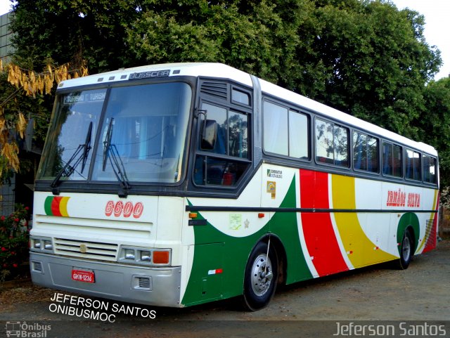 Irmãos Silva 6600 na cidade de Montes Claros, Minas Gerais, Brasil, por Jeferson Santos. ID da foto: 5859067.