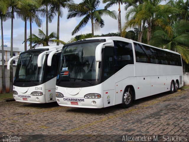 Auto Viação Catarinense 2347 na cidade de Blumenau, Santa Catarina, Brasil, por Alexandre M.  Sanches. ID da foto: 5865393.