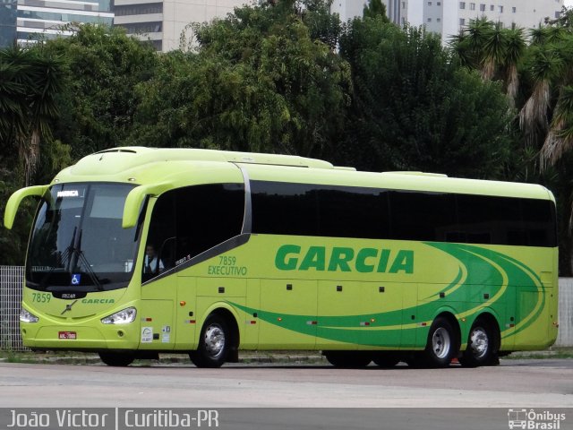 Viação Garcia 7859 na cidade de Curitiba, Paraná, Brasil, por João Victor. Número da foto: #5912188.