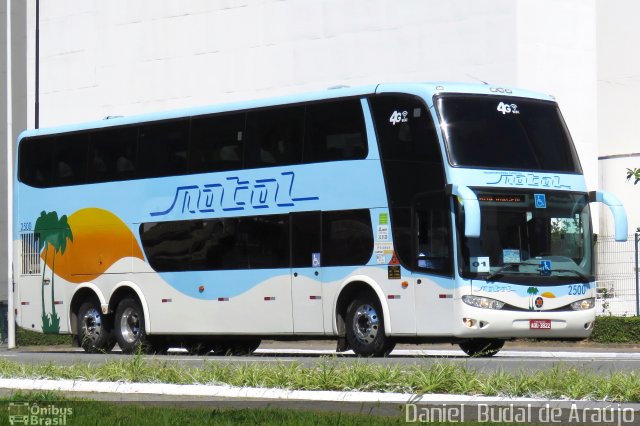 Transportadora Turística Natal 2500 na cidade de Balneário Camboriú, Santa Catarina, Brasil, por Daniel Budal de Araújo. ID da foto: 5912034.