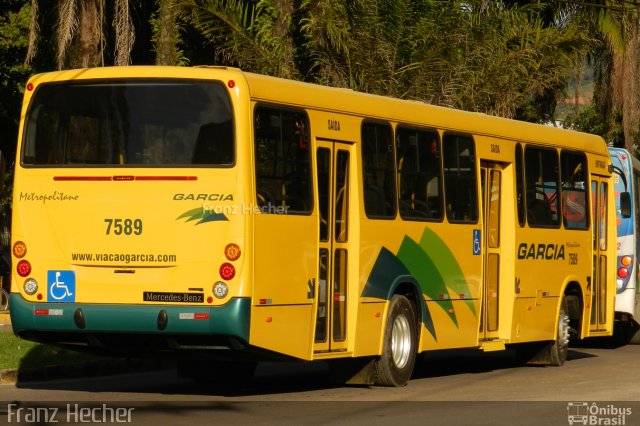 Viação Garcia 7589 na cidade de Duque de Caxias, Rio de Janeiro, Brasil, por Franz Hecher. Número da foto: #5911838.