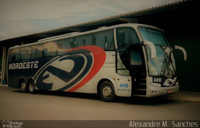 Expresso Nordeste 4410 na cidade de Ponta Grossa, Paraná, Brasil, por Alexandre M.  Sanches. Número da foto: #5909911.