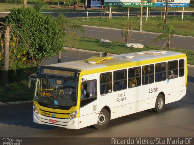 Viação Pioneira 224804 na cidade de Santa Maria, Distrito Federal, Brasil, por Ricardo Vieira. Número da foto: #5931889.
