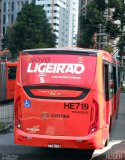 Auto Viação Redentor HE719 na cidade de Curitiba, Paraná, Brasil, por Roger Coelho. Número da foto: #:id.