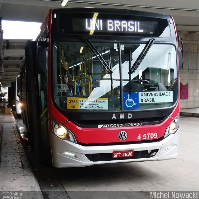 Allibus Transportes 4 5709 na cidade de São Paulo, São Paulo, Brasil, por Michel Nowacki. Número da foto: #5937985.