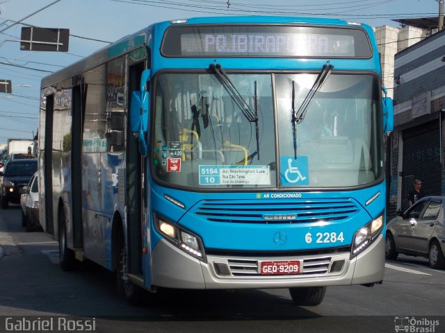 TUPI - Transportes Urbanos Piratininga 6 2284 na cidade de São Paulo, São Paulo, Brasil, por Gabriel Rossi . Número da foto: #5914941.