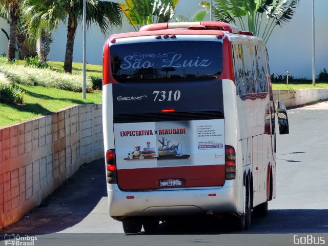 Expresso São Luiz 7310 na cidade de Rio Verde, Goiás, Brasil, por Paulo Roberto Sales do Nascimento. Número da foto: #5952938.
