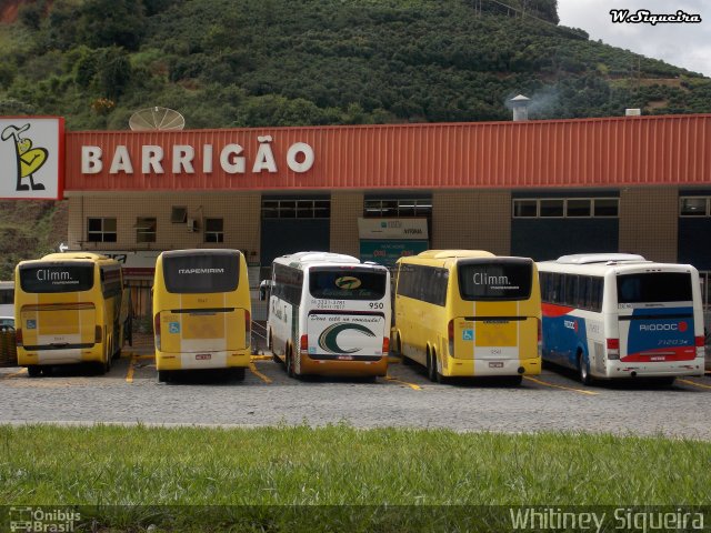 Viação Itapemirim 9047 na cidade de Manhuaçu, Minas Gerais, Brasil, por Whitiney Siqueira. ID da foto: 5967443.