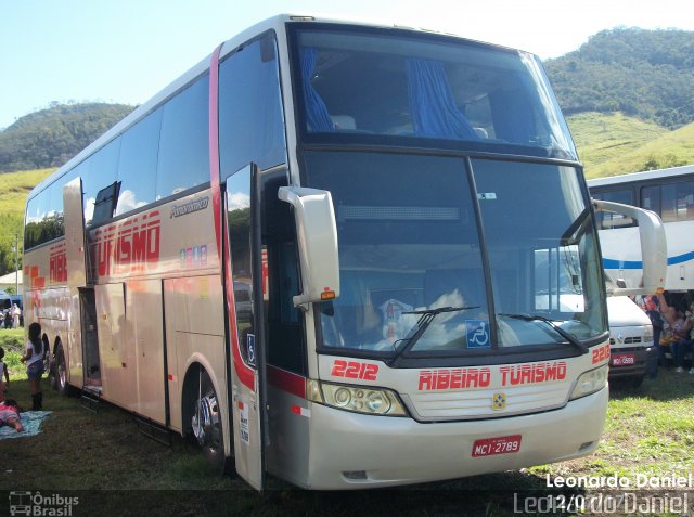 Ribeiro Turismo 2212 na cidade de Natividade, Rio de Janeiro, Brasil, por Leonardo Daniel. Número da foto: #5924742.