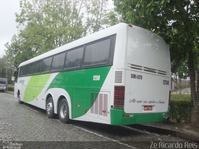 Abençoado Turismo 1250 na cidade de Petrópolis, Rio de Janeiro, Brasil, por Zé Ricardo Reis. ID da foto: 5925025.