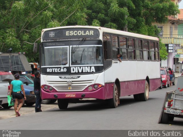 Ônibus Particulares JUC2109 na cidade de Irituia, Pará, Brasil, por Gabriel dos Santos. Número da foto: #5929216.