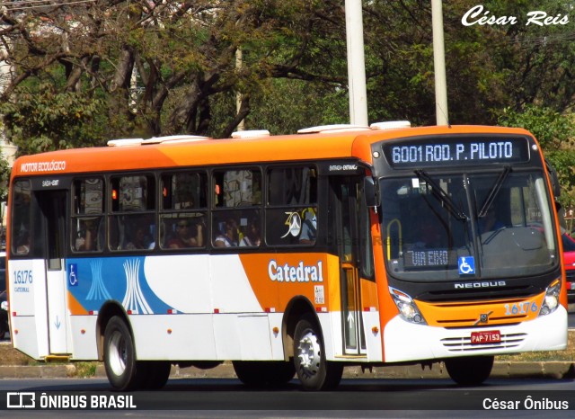 Catedral Turismo 16176 na cidade de Brasília, Distrito Federal, Brasil, por César Ônibus. Número da foto: #5989757.