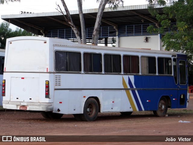 Ônibus Particulares S/N na cidade de Corrente, Piauí, Brasil, por João Victor. ID da foto: 5990169.