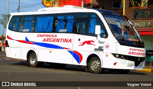 Empresa Argentina 32 na cidade de Puerto Iguazú, Iguazú, Misiones, Argentina, por Vagner Valani. ID da foto: 5995890.