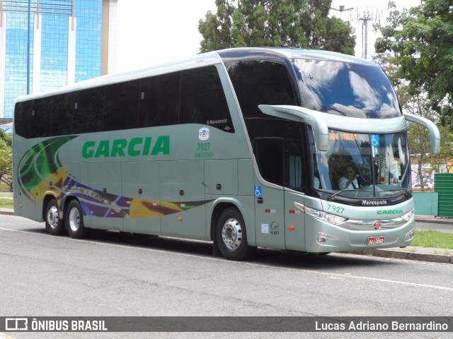 Viação Garcia 7927 na cidade de Curitiba, Paraná, Brasil, por Lucas Adriano Bernardino. Número da foto: #5995120.