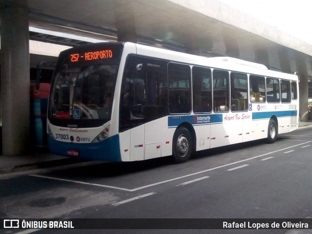 Grupo Serveng - Serveng Transportes 37.003 na cidade de Guarulhos, São Paulo, Brasil, por Rafael Lopes de Oliveira. Número da foto: #5997495.
