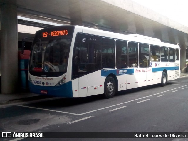 Grupo Serveng - Serveng Transportes 37.003 na cidade de Guarulhos, São Paulo, Brasil, por Rafael Lopes de Oliveira. ID da foto: 5997495.