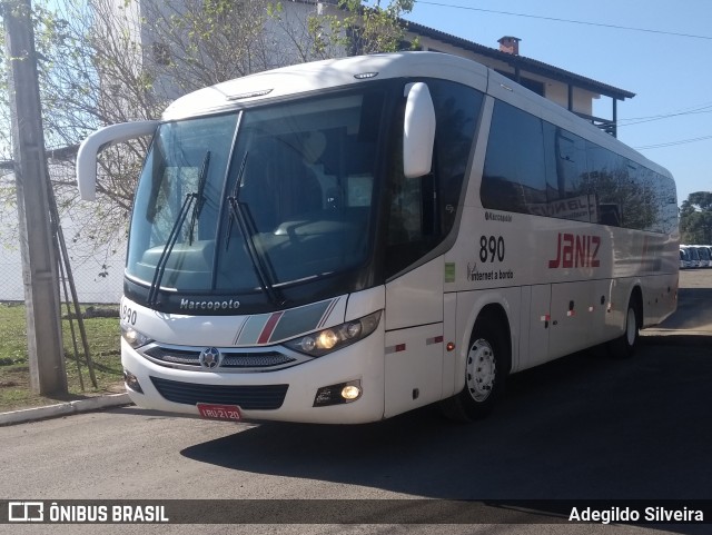 Janiz Transportes 890 na cidade de Brasil, por Adegildo Silveira. ID da foto: 5996732.