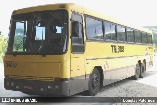 Viação Itapemirim 24007 na cidade de Muriaé, Minas Gerais, Brasil, por Douglas Paternezi. Número da foto: #5996841.