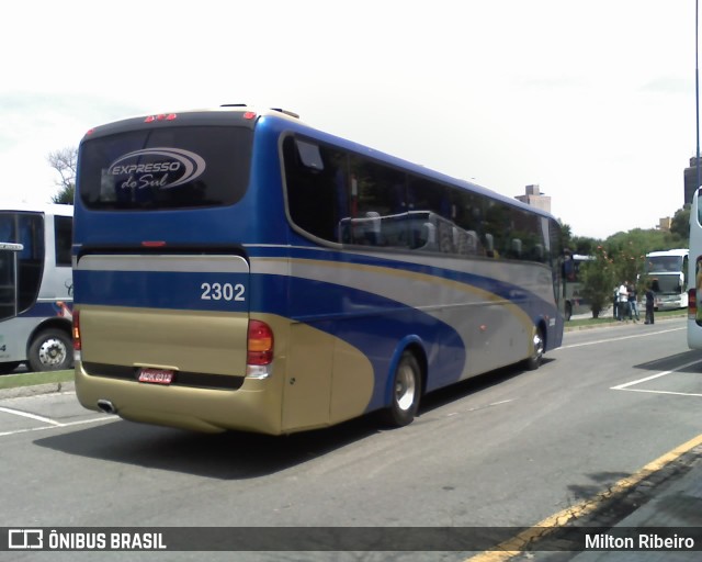 Expresso do Sul 2302 na cidade de Curitiba, Paraná, Brasil, por Milton Ribeiro. Número da foto: #6001729.