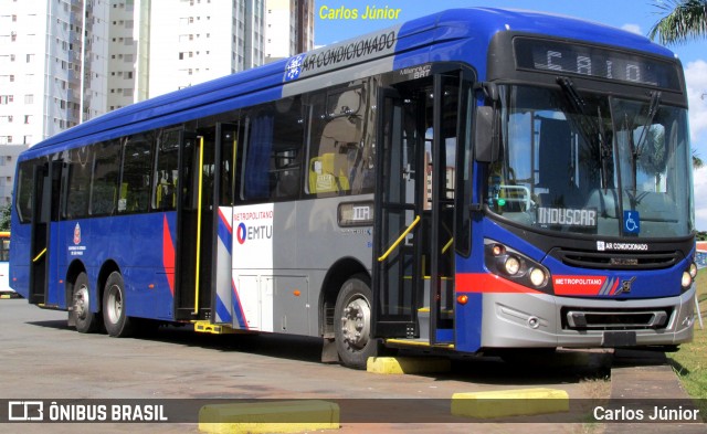 EMTU - Empresa Metrop. de Transp. Urbanos 0000 na cidade de Goiânia, Goiás, Brasil, por Carlos Júnior. ID da foto: 6002331.