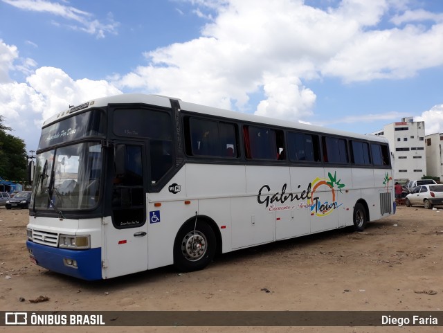 Ônibus Particulares 8399 na cidade de Caruaru, Pernambuco, Brasil, por Diego Faria. ID da foto: 6001465.