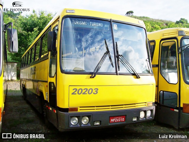 Viação Itapemirim 20203 na cidade de Paraíba do Sul, Rio de Janeiro, Brasil, por Luiz Krolman. ID da foto: 6003985.