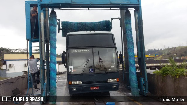 Ônibus Particulares 8735 na cidade de Aparecida, São Paulo, Brasil, por Thais Muller. ID da foto: 6004500.