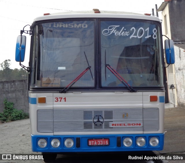 Ônibus Particulares 371 na cidade de Suzano, São Paulo, Brasil, por Rudnei Aparecido da Silva. ID da foto: 6006916.