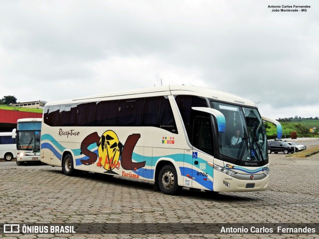 Sol e Mar Turismo 0702 na cidade de João Monlevade, Minas Gerais, Brasil, por Antonio Carlos Fernandes. Número da foto: #6007252.