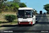 Ônibus Particulares 2720 na cidade de Limoeiro, Pernambuco, Brasil, por Liliane Xavier. ID da foto: :id.