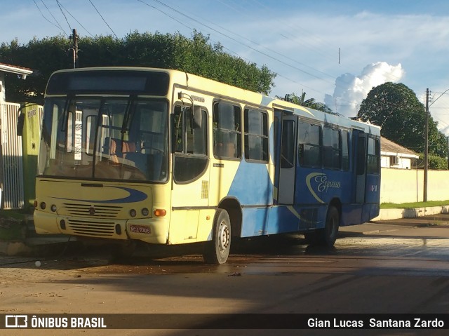 Ônibus Particulares NCJ7305 na cidade de Ji-Paraná, Rondônia, Brasil, por Gian Lucas  Santana Zardo. Número da foto: #6012518.
