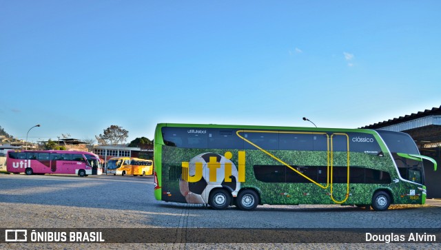 UTIL - União Transporte Interestadual de Luxo 18401 na cidade de Juiz de Fora, Minas Gerais, Brasil, por Douglas Alvim. Número da foto: #6012963.