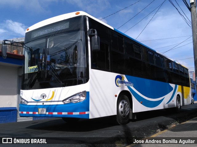 Coopepar RL  na cidade de Brasil, por Jose Andres Bonilla Aguilar. Número da foto: #6014705.