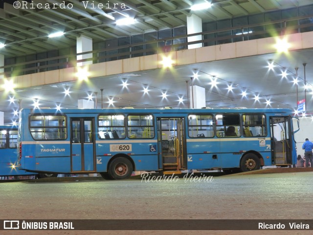Taguatur - Taguatinga Transporte e Turismo 05620 na cidade de Brasília, Distrito Federal, Brasil, por Ricardo Vieira. Número da foto: #6019104.
