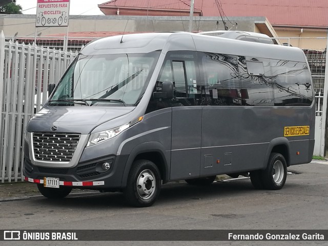 Ônibus Particulares na cidade de Brasil, por Fernando Gonzalez Garita. Número da foto: #6020062.