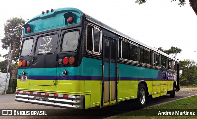 Transportes Zúñiga S.A. 22 na cidade de Costa Rica, Mato Grosso do Sul, Brasil, por Andrés Martínez Rodríguez. Número da foto: #6020549.