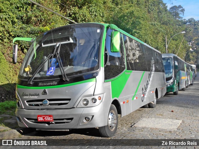 Locadora Sakae Tur 006 na cidade de Petrópolis, Rio de Janeiro, Brasil, por Zé Ricardo Reis. Número da foto: #6022341.