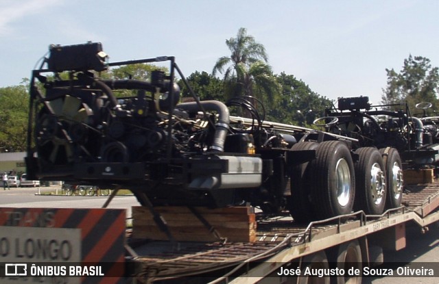 Viação Itapemirim Chassi na cidade de Barra do Piraí, Rio de Janeiro, Brasil, por José Augusto de Souza Oliveira. ID da foto: 6024845.