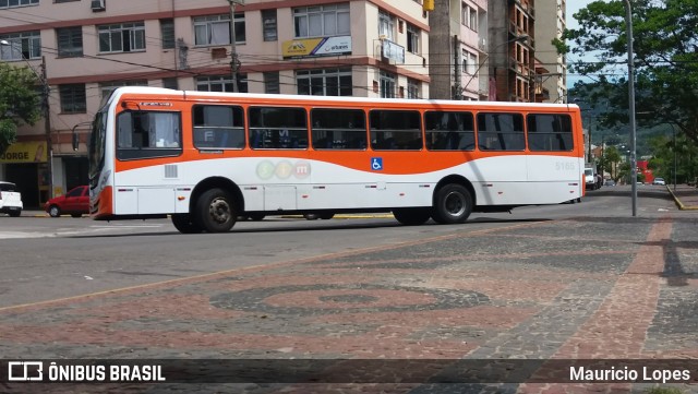 Viação Centro Oeste 5165 na cidade de Santa Maria, Rio Grande do Sul, Brasil, por Mauricio Lopes. Número da foto: #6026597.