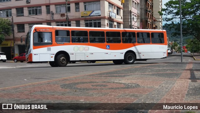 Viação Centro Oeste 5165 na cidade de Santa Maria, Rio Grande do Sul, Brasil, por Mauricio Lopes. ID da foto: 6026597.