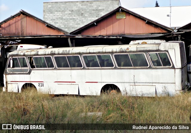 Sucata e Desmanches 231 na cidade de Mogi das Cruzes, São Paulo, Brasil, por Rudnei Aparecido da Silva. ID da foto: 6026037.