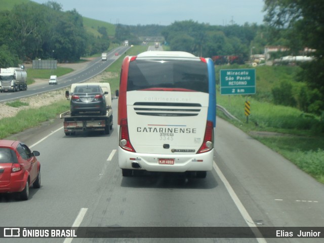 Auto Viação Catarinense 3345 na cidade de Registro, São Paulo, Brasil, por Elias  Junior. Número da foto: #5975624.