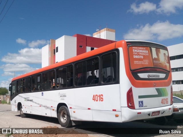 Consórcio Santa Verônica 4016 na cidade de Campina Grande, Paraíba, Brasil, por Ruan Silva. Número da foto: #6027669.