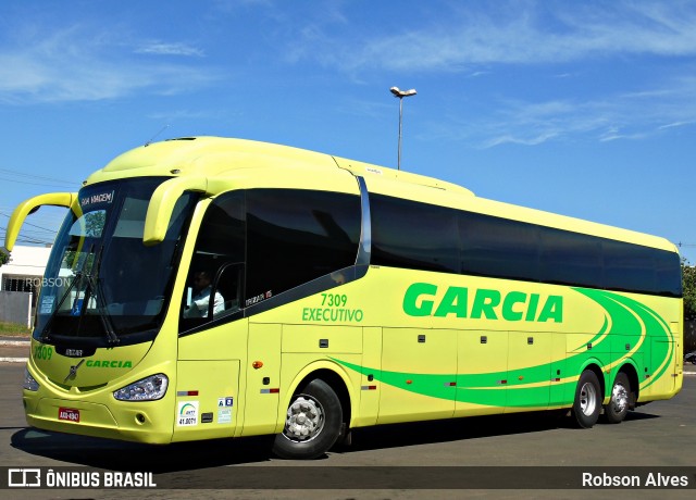 Viação Garcia 7309 na cidade de Paranavaí, Paraná, Brasil, por Robson Alves. ID da foto: 5977484.