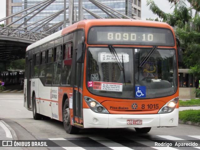 TRANSPPASS - Transporte de Passageiros 8 1015 na cidade de São Paulo, São Paulo, Brasil, por Rodrigo  Aparecido. ID da foto: 5980137.